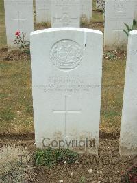 Connaught Cemetery - Nicholas, Sidney