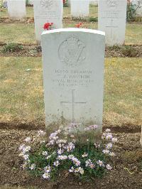 Connaught Cemetery - Patton, T J