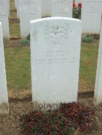 Connaught Cemetery - Scott, J W