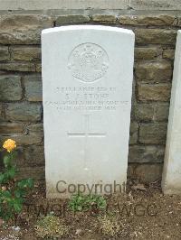 Connaught Cemetery - Stone, S J