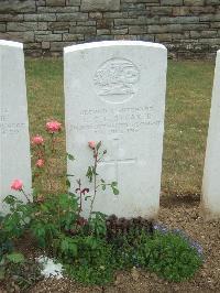 Connaught Cemetery - Straker, C C L