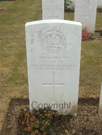 Connaught Cemetery - Tubbs, H