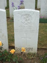 Connaught Cemetery - Tuck, B C