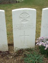 Connaught Cemetery - Underwood, Douglas