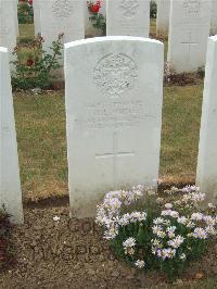 Connaught Cemetery - White, J L