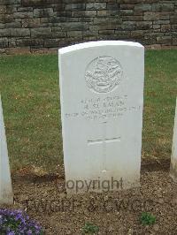 Connaught Cemetery - Seaman, H