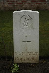 Ancre British Cemetery Beaumont-Hamel - Armstrong, Robert