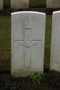 Ancre British Cemetery Beaumont-Hamel - Arnold, William