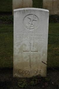 Ancre British Cemetery Beaumont-Hamel - Biggin, E