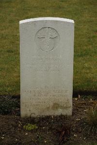 Ancre British Cemetery Beaumont-Hamel - Black, T H