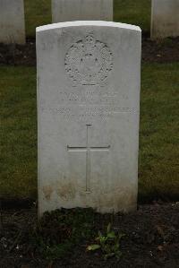 Ancre British Cemetery Beaumont-Hamel - Breckell, J