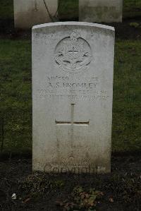 Ancre British Cemetery Beaumont-Hamel - Bromley, A S