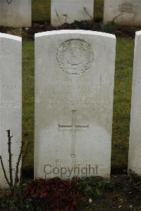 Ancre British Cemetery Beaumont-Hamel - Brown, M