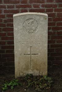 Ancre British Cemetery Beaumont-Hamel - Cass, J E T