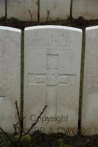 Ancre British Cemetery Beaumont-Hamel - Christian, R B