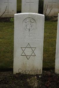 Ancre British Cemetery Beaumont-Hamel - Cohen, L