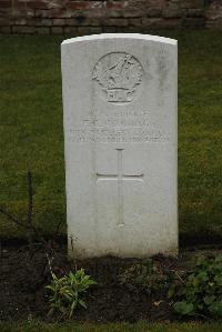 Ancre British Cemetery Beaumont-Hamel - Commings, F G