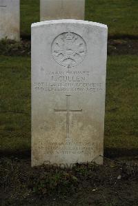 Ancre British Cemetery Beaumont-Hamel - Cullen, L