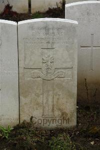 Ancre British Cemetery Beaumont-Hamel - Dallas, E R