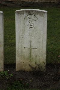 Ancre British Cemetery Beaumont-Hamel - Danby, R