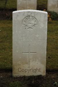 Ancre British Cemetery Beaumont-Hamel - Derbyshire, J