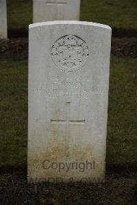 Ancre British Cemetery Beaumont-Hamel - Dixon, E