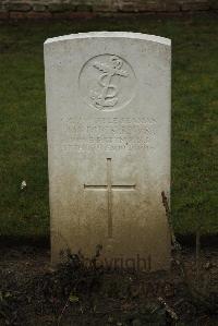 Ancre British Cemetery Beaumont-Hamel - Duck, J W