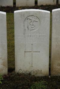 Ancre British Cemetery Beaumont-Hamel - Everett, W B