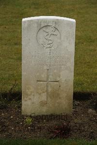 Ancre British Cemetery Beaumont-Hamel - Ferguson, R