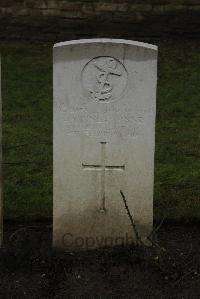 Ancre British Cemetery Beaumont-Hamel - Finlay, B S