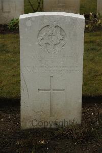 Ancre British Cemetery Beaumont-Hamel - Fish, Barrow Edmondson