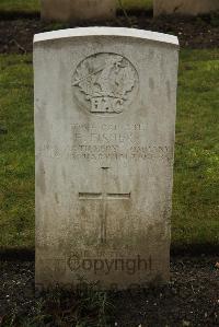 Ancre British Cemetery Beaumont-Hamel - Fisher, F