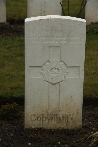 Ancre British Cemetery Beaumont-Hamel - Fox, Percy Joseph