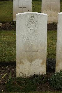 Ancre British Cemetery Beaumont-Hamel - Francis, H F