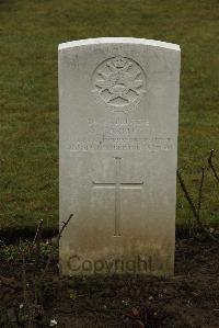 Ancre British Cemetery Beaumont-Hamel - Garbutt, William