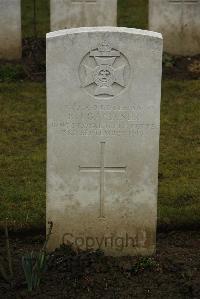 Ancre British Cemetery Beaumont-Hamel - Gardiner, R J