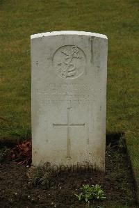 Ancre British Cemetery Beaumont-Hamel - Gardner, L S