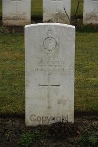 Ancre British Cemetery Beaumont-Hamel - Garrad, W H