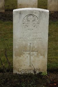 Ancre British Cemetery Beaumont-Hamel - Gibson, R