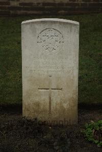 Ancre British Cemetery Beaumont-Hamel - Gordon, John