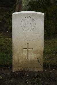 Ancre British Cemetery Beaumont-Hamel - Graham Clarke, John Altham Stobart