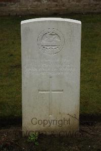 Ancre British Cemetery Beaumont-Hamel - Hammond, W J