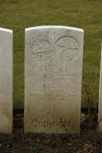 Ancre British Cemetery Beaumont-Hamel - Hayes, W