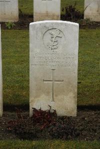 Ancre British Cemetery Beaumont-Hamel - Henderson, Thomas