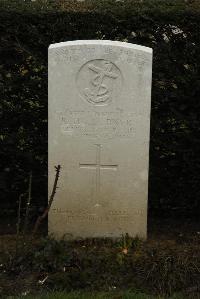 Ancre British Cemetery Beaumont-Hamel - Hill, R