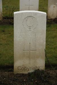 Ancre British Cemetery Beaumont-Hamel - Hinchliffe, Irvine