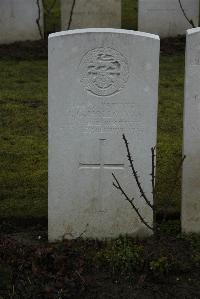 Ancre British Cemetery Beaumont-Hamel - Holloway, W G