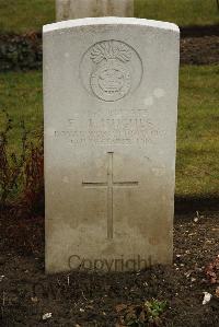 Ancre British Cemetery Beaumont-Hamel - Hughes, E J