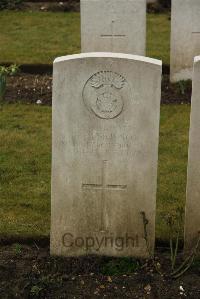 Ancre British Cemetery Beaumont-Hamel - Huskisson, F