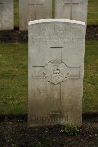 Ancre British Cemetery Beaumont-Hamel - Irons, E